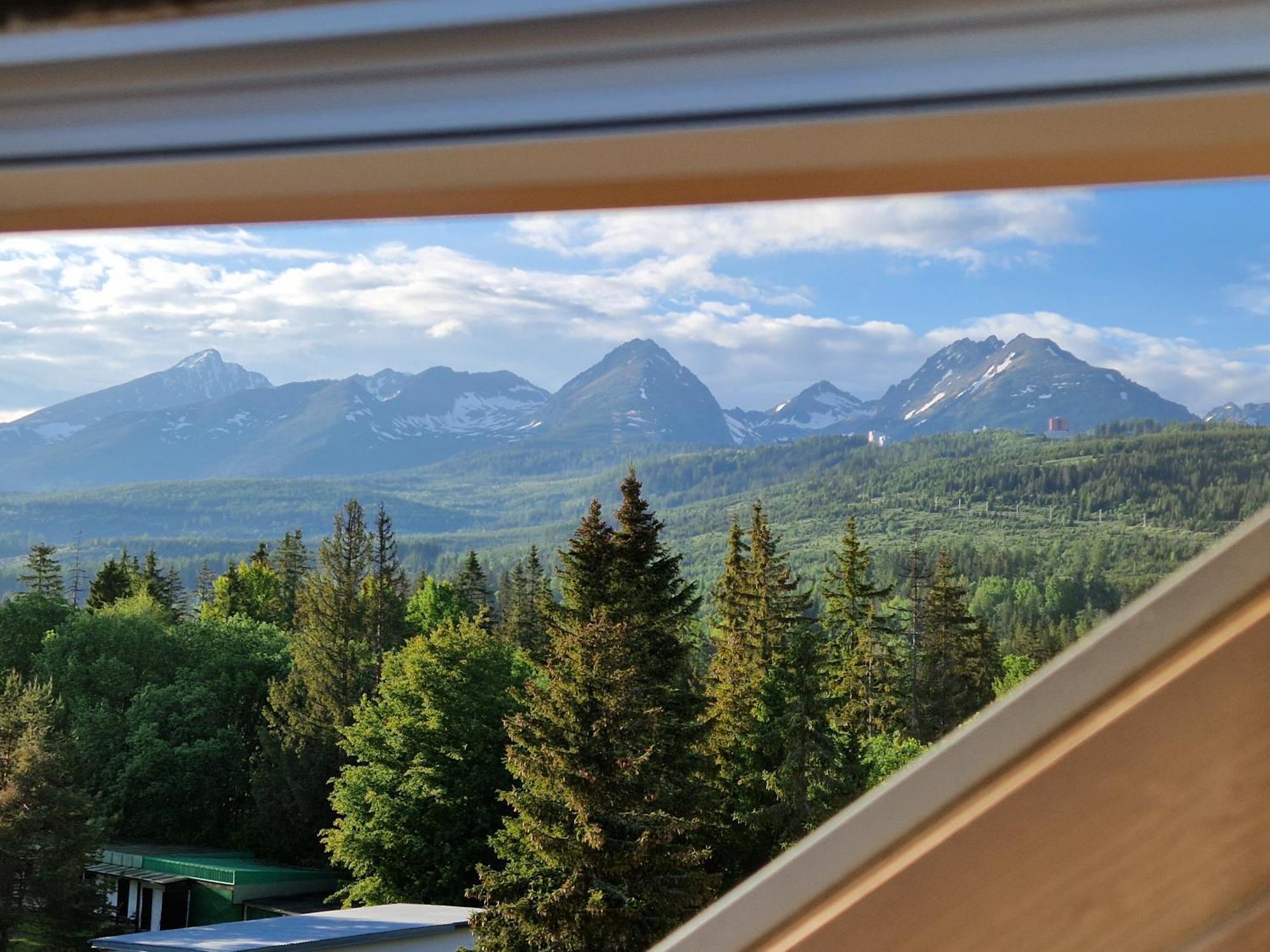 Sherpa'S Hostel High Tatras Štrbské Pleso Rum bild