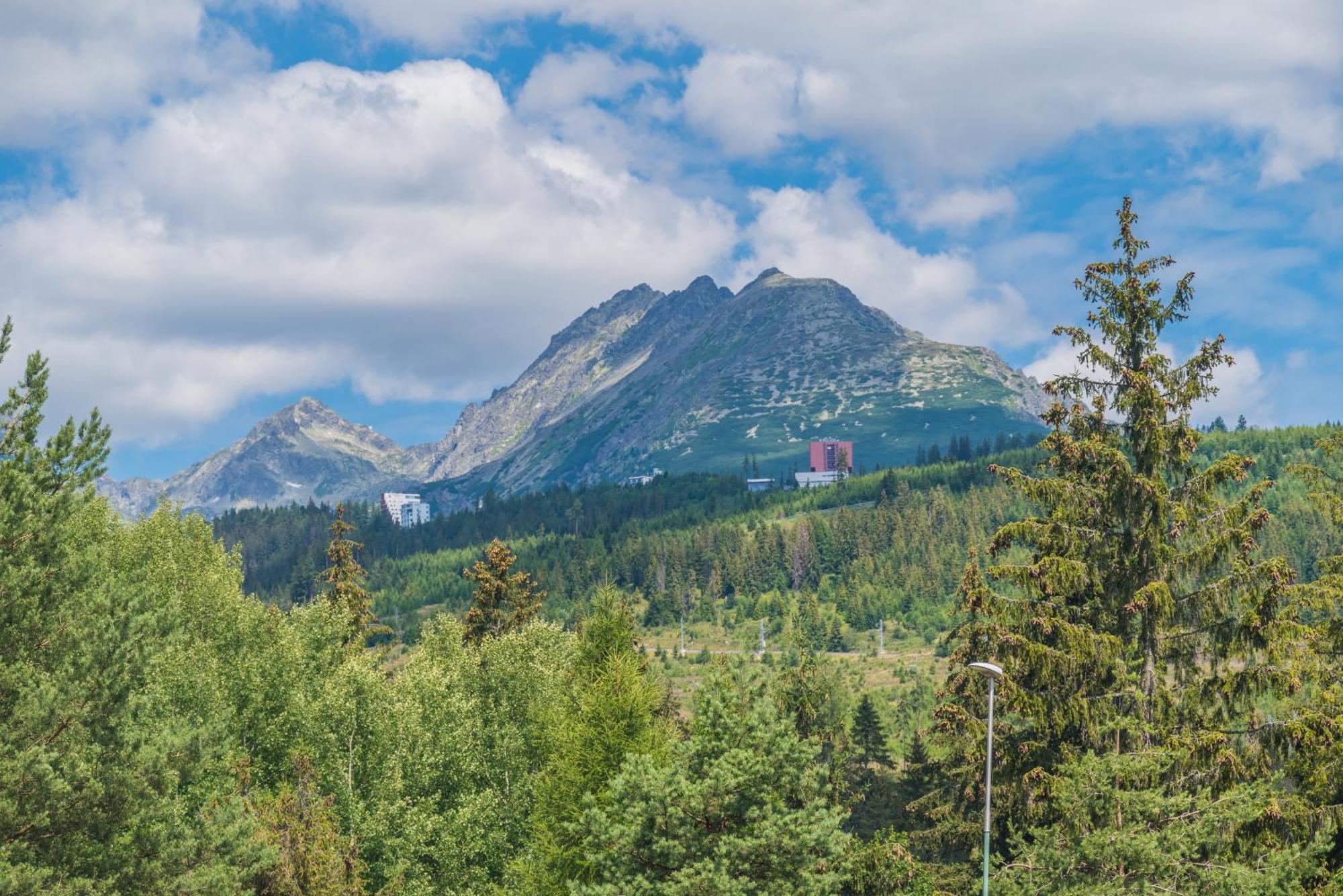 Sherpa'S Hostel High Tatras Štrbské Pleso Exteriör bild